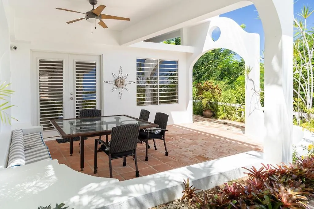 Las Terrazas Los Chivos Vieques